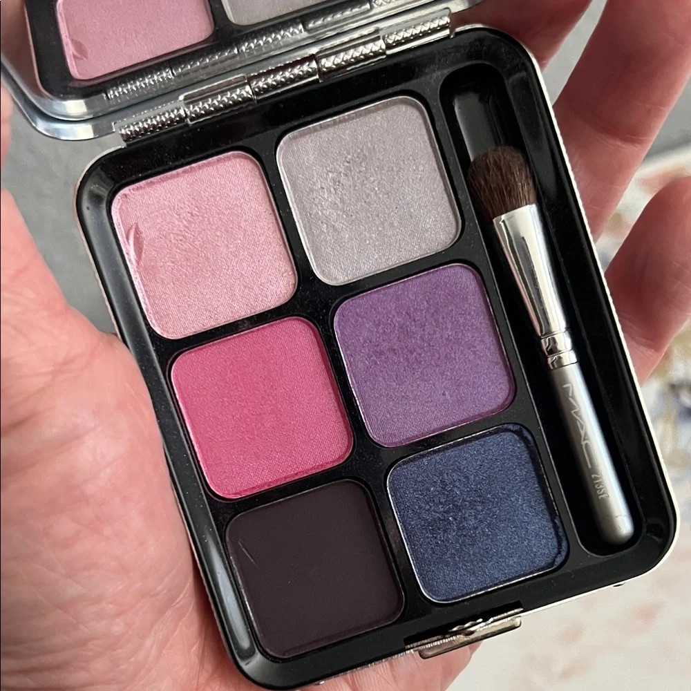 Mac Cosmetics Royal Assets Eyeshadow Palette w/ Mirror - 6 Cool & 6 Smokey Eyes